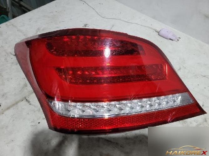 Hyundai Equus 2014 — комбинированный фонарь задний левый (сторона водителя)