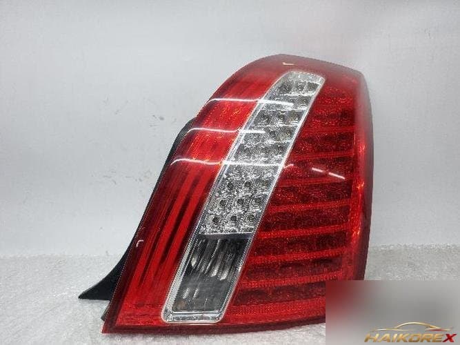 Kia Opirus 2010 — фонарь комбинированный задний правый (пассажирский) 92402-3P800