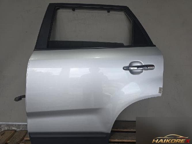 Kia Sorento 2014 — задняя дверь левая
