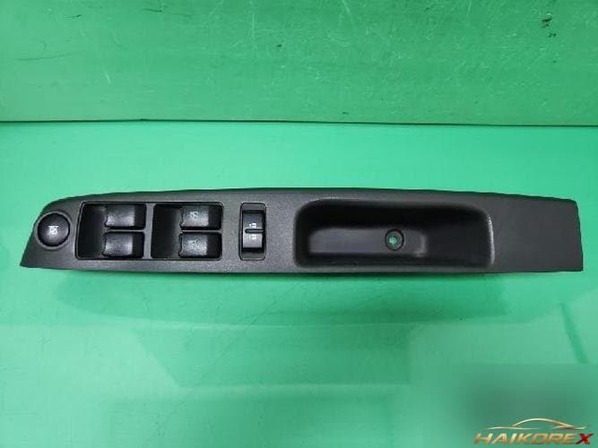 Chevrolet Spark 2014 — кнопка стеклоподъёмника
