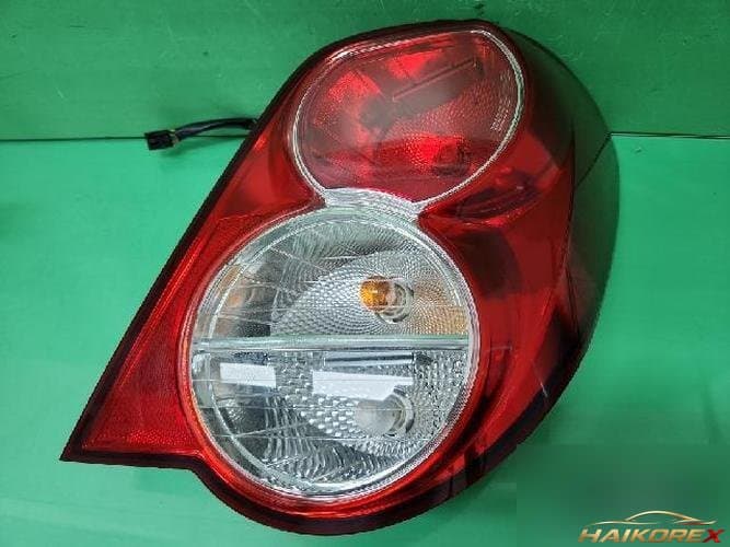 Daewoo Aveo 2014 — комбинированный задний фонарь правый (пассажирский)