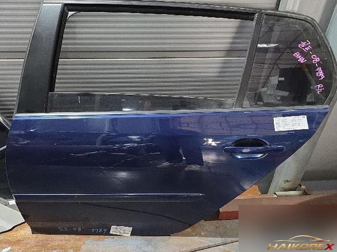 Volkswagen Golf 2008 — дверь задняя левая 1K6833105J