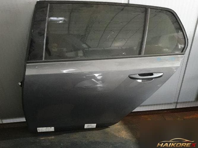 Volkswagen Golf 2011 — дверь задняя левая 5K6833055K