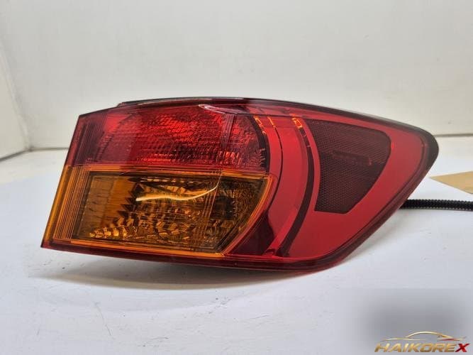 Lexus IS 2007 — фара задняя правая (внешняя) 8155153171