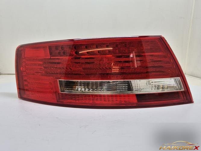 Audi A6 2008 — задний фонарь левый наружный 4F5945095N