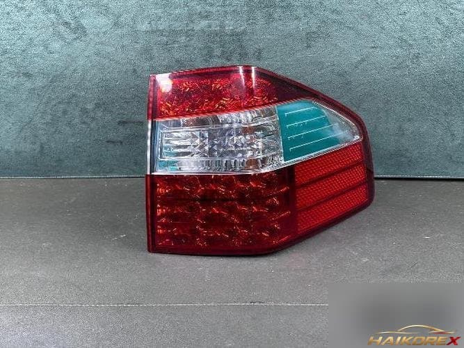 Kia Mohave 2008 — комбинированный фонарь задний правый