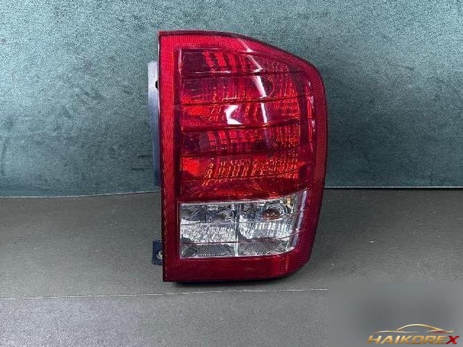 Kia Carnival 2010 — фонарь задний правый (комбинированный)