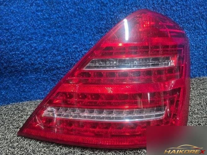 Mercedes-Benz S-Class 2010 — фонарь задний в сборе правый A2218200664