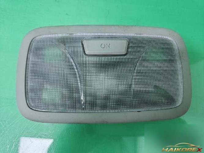 Hyundai Tucson 2010 — салонный светильник 3