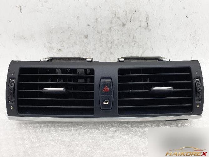 BMW X5 2013 — центральный дефлектор воздуховода панели приборов 6131-6919506-06