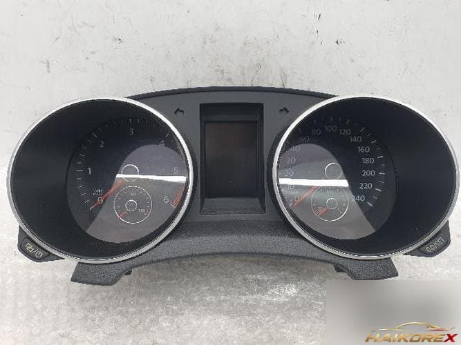 Volkswagen Golf 2013 — приборная панель 5K0920873A