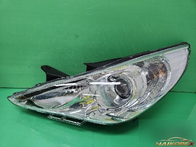 Hyundai Sonata 2011 — фара левая