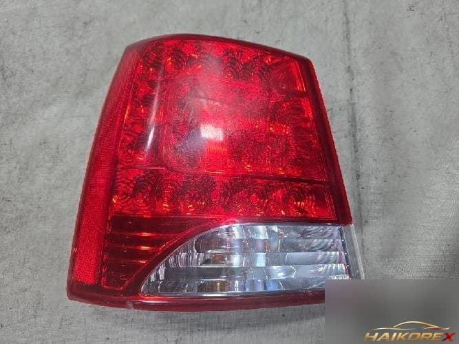 Kia Sorento 2010 — задний фонарь левый