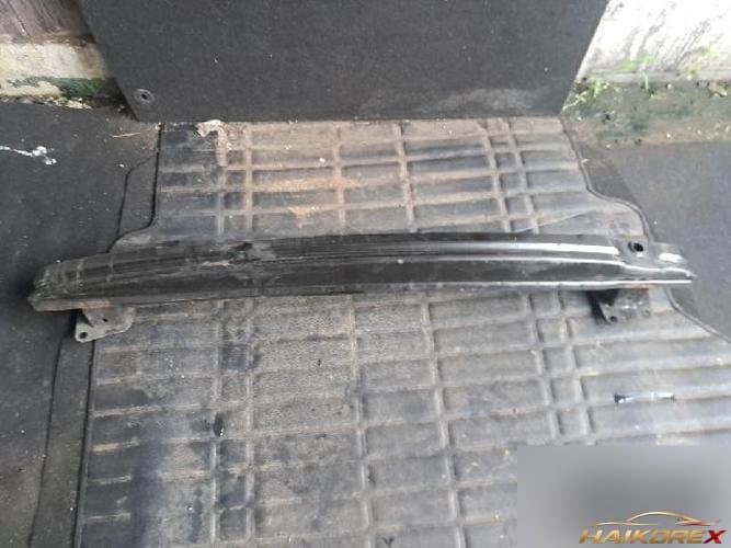 Volkswagen CC 2012 — направляющая бампера задняя 633