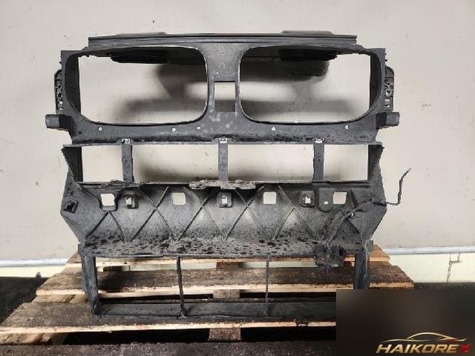 BMW X5 2013 — передняя панель радиатора 5164-7222952