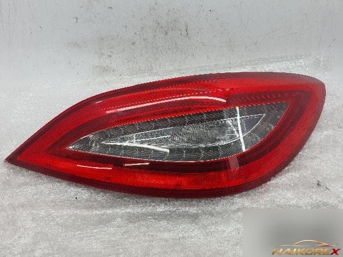 Mercedes-Benz CLS-Class 2013 — фонарь задний правый (комбинированный) A2189060258