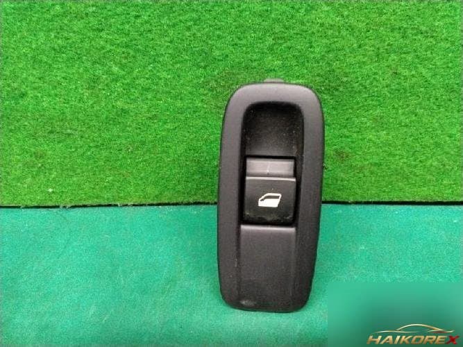 Citroën C4 2018 — кнопка/переключатель 98044803ZD