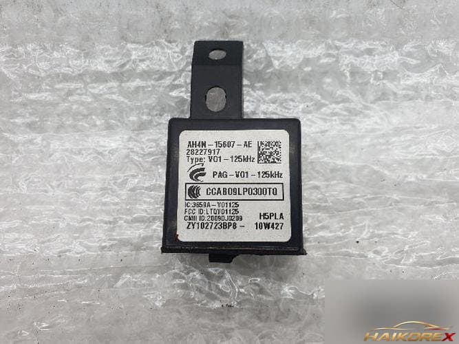 Jaguar XJ 2011 — модуль SmartKey AH4N-15607-AE