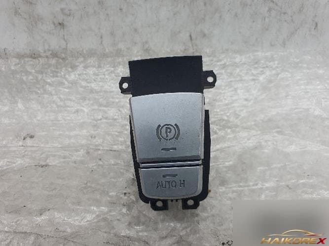 BMW 7 Series 2009 — кнопка/выключатель электропарковки EPB 915999705
