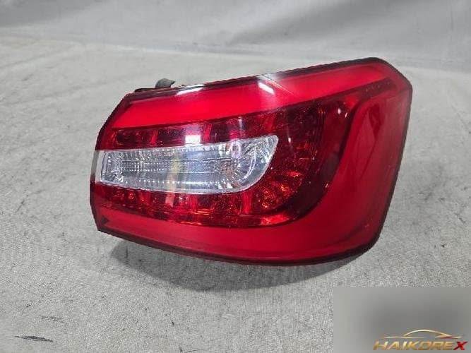Kia K7 2013 — комбинированный фонарь задний правый (пассажирский)