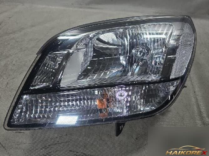 Chevrolet Orlando 2012 — фара левая