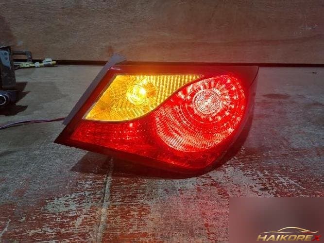 Hyundai Sonata 2013 — комбинированный фонарь задний правый (пассажирский) 92402-3S000