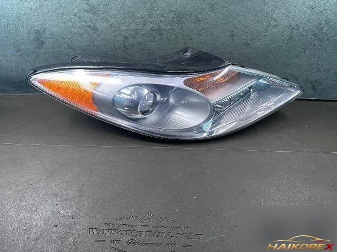 Hyundai Veracruz 2008 — фара правая HID/8P
