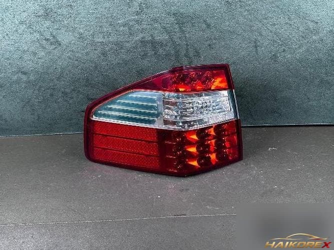 Kia Mohave 2008 — комбинированный задний фонарь левый