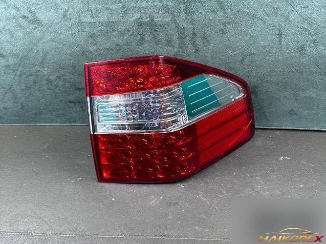 Kia Mohave 2008 — фонарь задний правый (комбинированный)