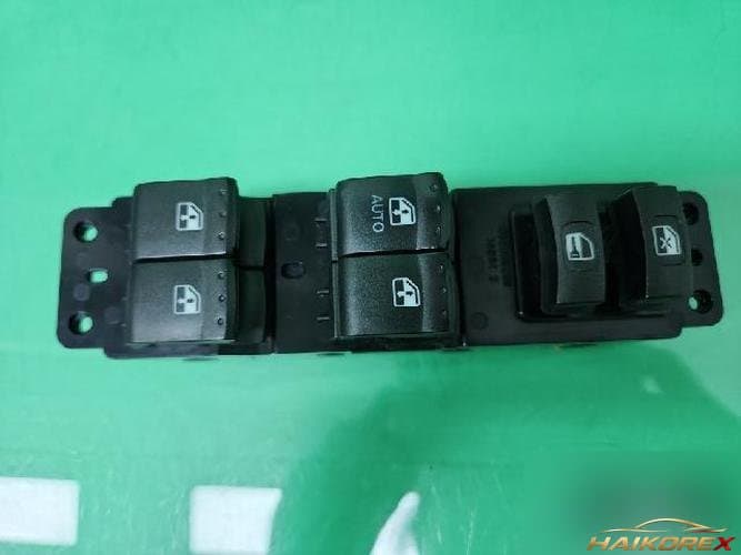 KG Mobility Korando 2014 — блок выключателей стеклоподъемников