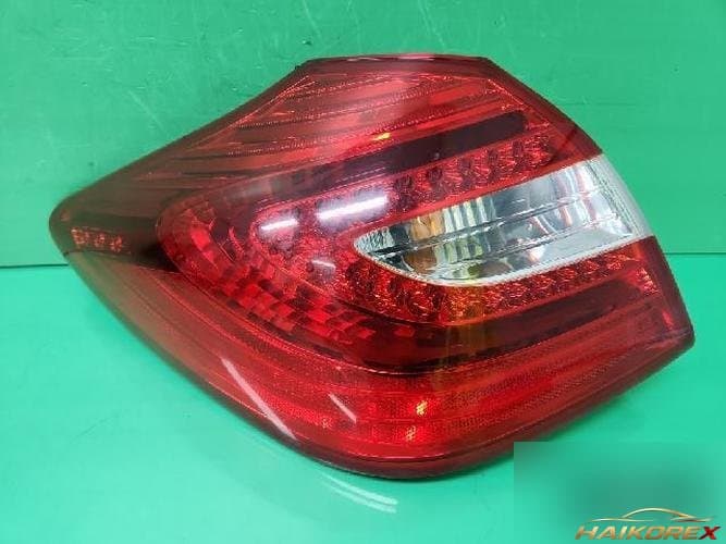 Hyundai Genesis 2012 — комбинированный фонарь задний левый 92401-3M20