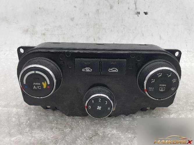 Hyundai Tuscani 2007 — блок управления климат-контролем 97250-2CXXX