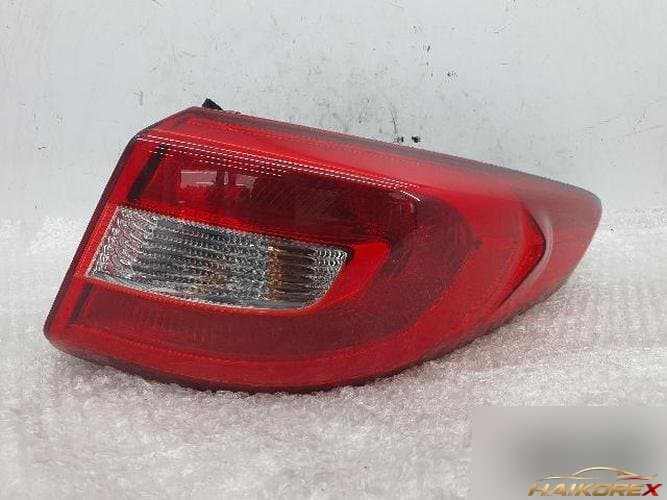 Hyundai Sonata 2015 — фара задняя правая (комбинированная) 92402-C1