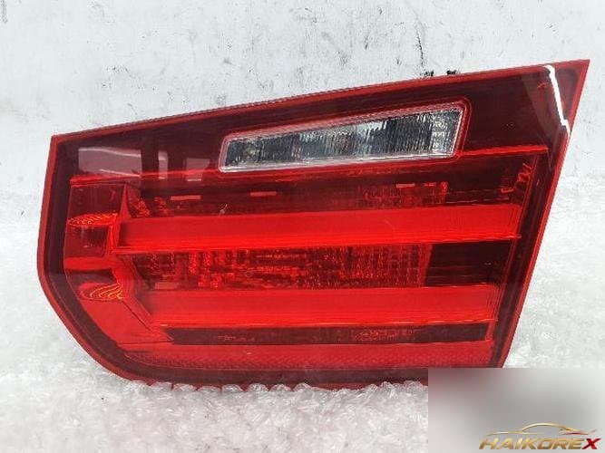 BMW 3-Series 2013 — подсветка багажника правая (F30/F31)