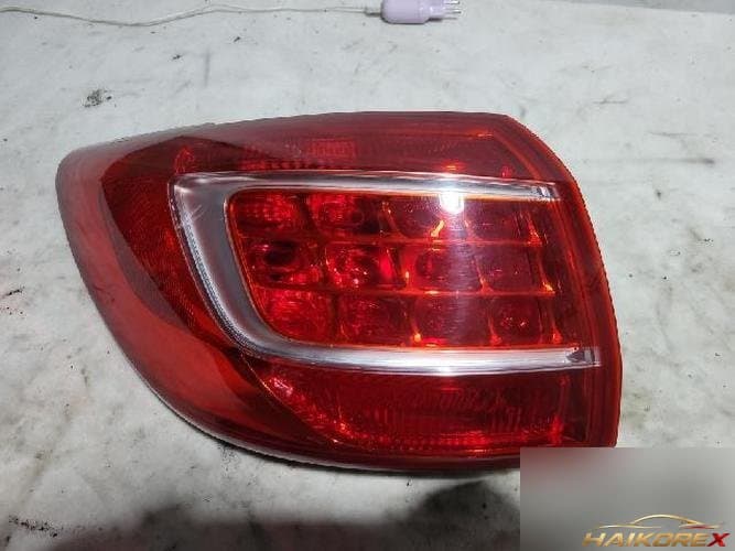 Kia Sportage 2011 — комбинированный фонарь задний левый (водительский) 3-контактный