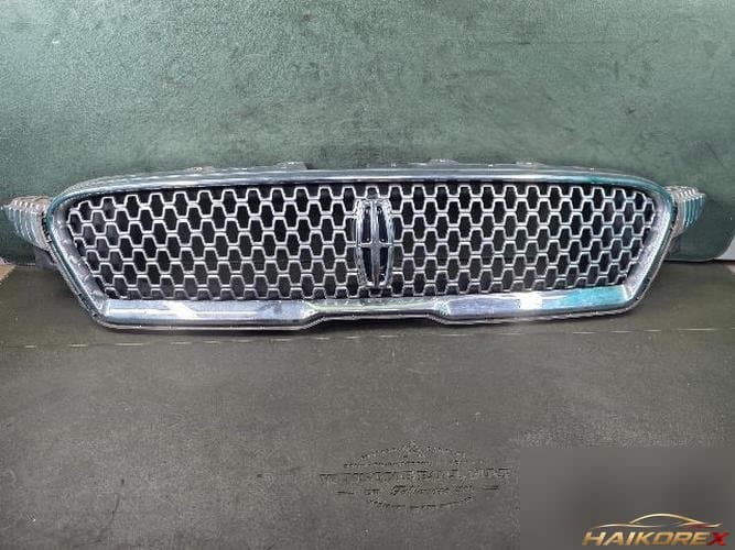 Ford MKZ 2018 — решетка радиатора 1
