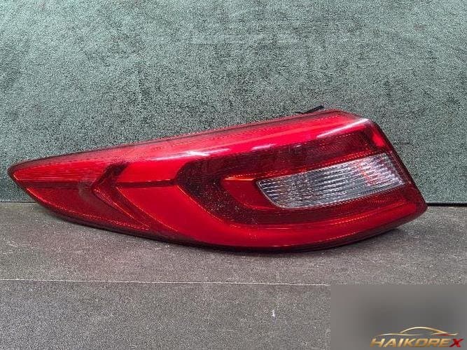 Hyundai Sonata 2015 — комбинированный фонарь задний левый (водительский)