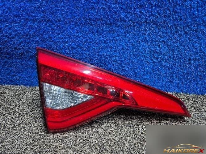 Hyundai Sonata 2016 — накладка двери багажника левая