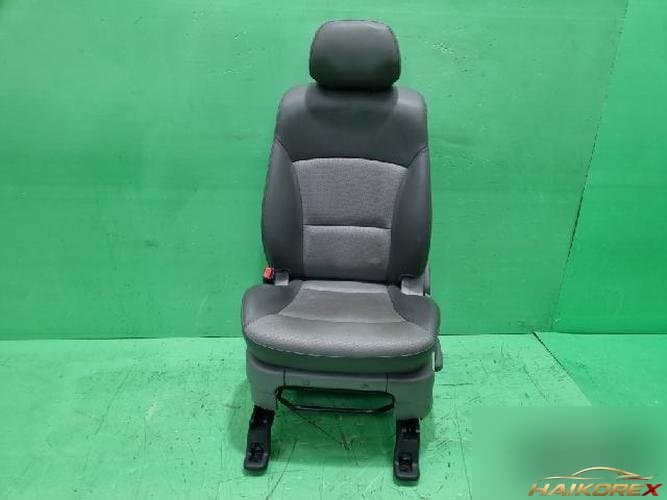 Hyundai Grandstarex 2011 — сиденье 4