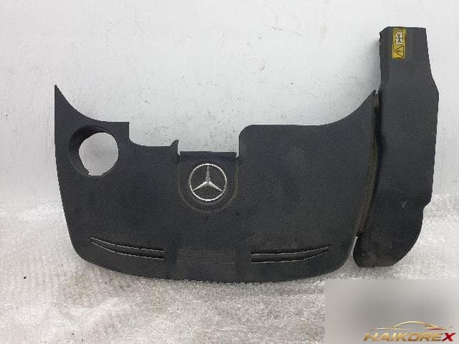 Mercedes-Benz E-Class 2015 — крышка двигателя A2760100367