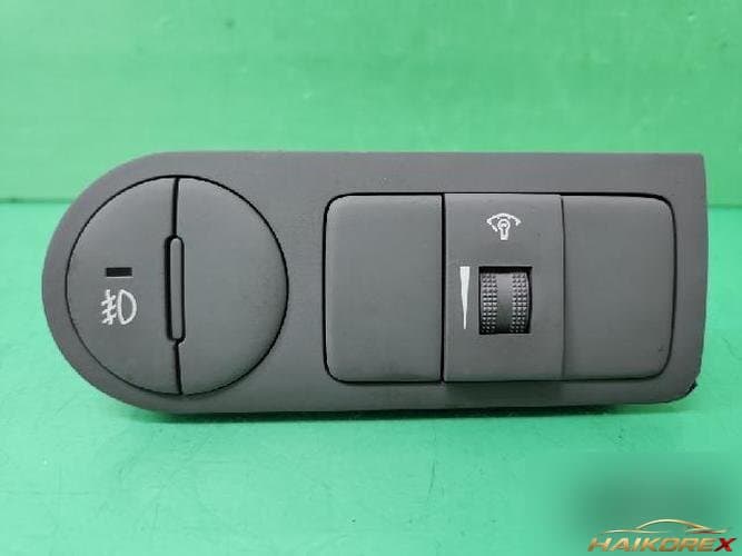 Hyundai Grand Starex 2011 — кнопка/выключатель 1