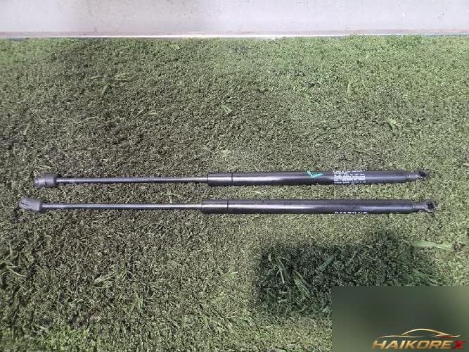 Jeep Grand Cherokee 2009 — крышка багажника 846816 0585N