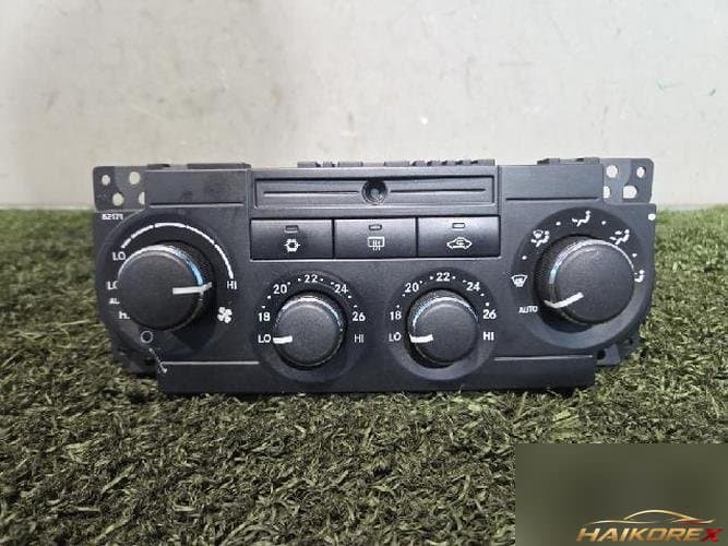 Jeep Grand Cherokee 2009 — блок управления климат-контролем P55111931AA