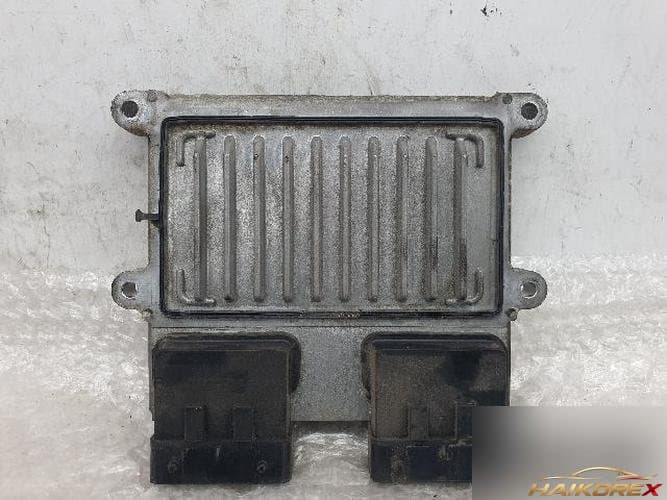 Hyundai Grandeur 2006 — блок управления двигателем ECU 39110-3C200
