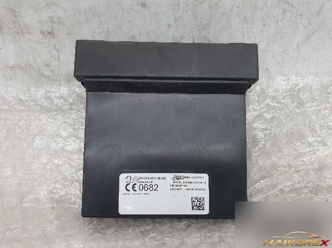 Citroën C4 2014 — модуль BCM (ETACS) 9801695280-00