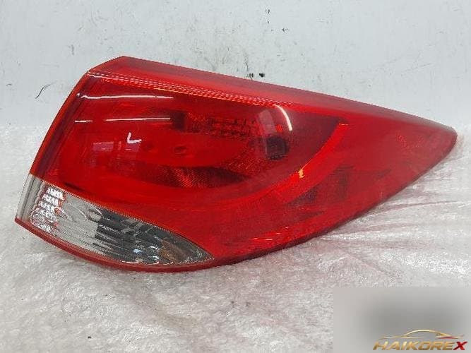Hyundai Tucson 2011 — фонарь задний правый (комбинированный) 92402-2S0 1