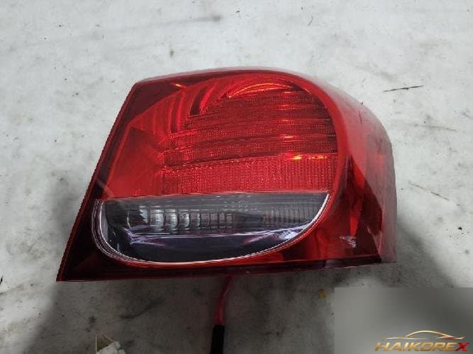 Lexus GS 2008 — фонарь задний комбинированный правый (пассажирский)