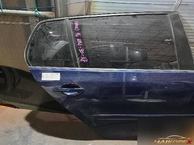 Volkswagen Golf 2008 — дверь задняя правая 1K6833106J