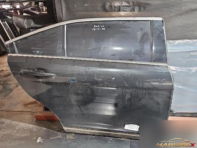 Ford Taurus 2013 — дверь задняя правая BG1Z5424630A