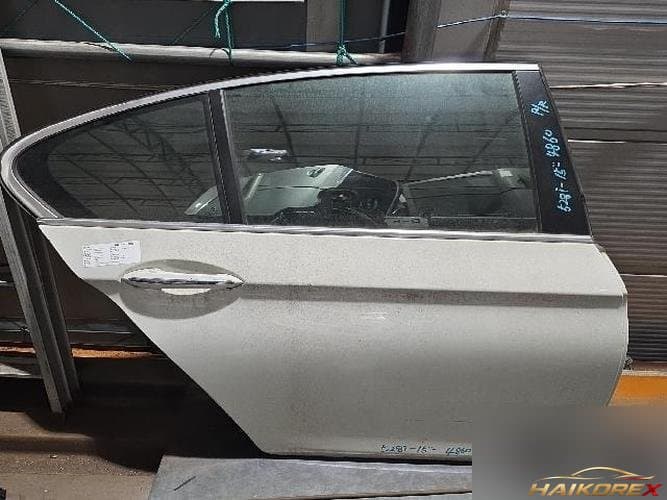 BMW 5 Series 2015 — дверь задняя правая 41007206114